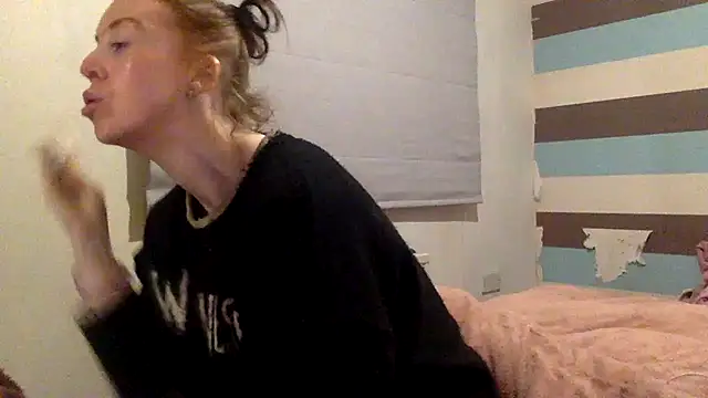 Bellababexox online show from 05-27-26, 01:04