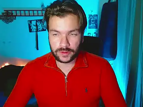 Snapshot of cortelioni_massimo_ chatting on 10-22-25, 02:55 cortelioni massimo  online show from 10-22-25, 02:55