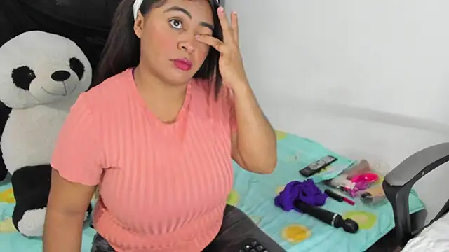 AndreaSweet2 online show from 10-31-25, 02:35