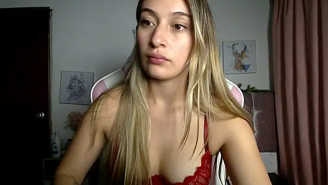 SophiaaLee online show from 05-06-26, 12:25