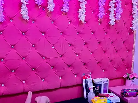 Snapshot of Nanis_James chatting on 10-16-25, 02:53 Nanis James online show from 10-16-25, 02:53