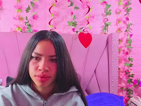 Snapshot of Nanis_James chatting on 09-21-25, 03:11 Nanis James online show from 09-21-25, 03:11