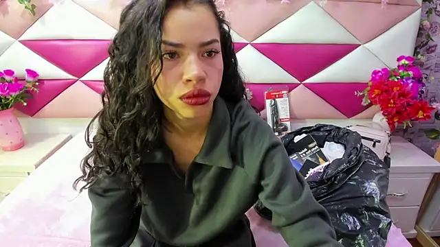 Snapshot of Nanis_James chatting on 02-27-26, 02:45 Nanis James online show from 02-27-26, 02:45