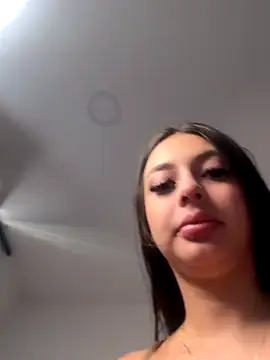 Snapshot of Mavii_ chatting on 10-07-25, 03:46 Mavii online show from 10-07-25, 03:46