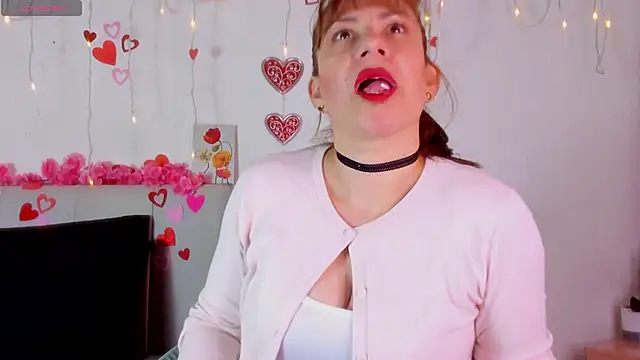 AmaraMoon  online show from 09-20-25, 07:30