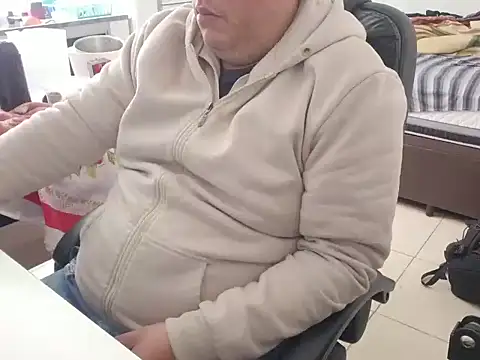 Snapshot of WanMenBez chatting on 10-20-25, 02:50 WanMenBez online show from 10-20-25, 02:50