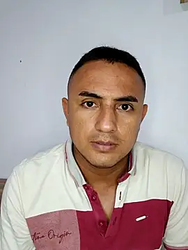 Geral Yeraldyn09 online show from 09-18-25, 01:19