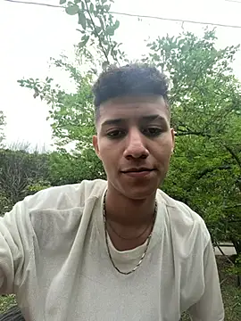 Snapshot of Afro_god_ chatting on 07-23-26, 08:49 Afro god online show from 07-23-26, 08:49