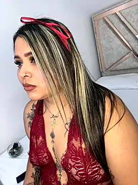 ashley-swift- online show from 10-14-25, 09:54