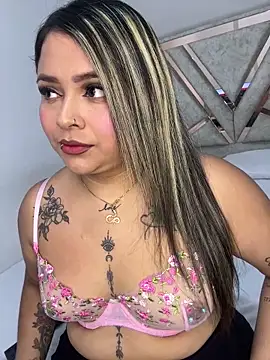 ashley-swift- online show from 10-17-25, 06:17