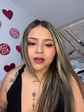 Snapshot of ashley-swift- chatting on 02-25-26, 07:19 ashley-swift- online show from 02-25-26, 07:19