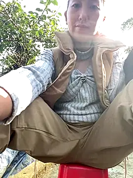 Huong-Ly online show from 11-27-25, 07:53