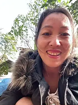 Huong-Ly online show from 12-21-25, 02:03