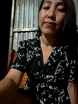 Snapshot of Huong-Ly chatting on 10-19-25, 01:47 Huong-Ly online show from 10-19-25, 01:47