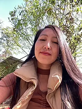 Huong-Ly online show from 02-06-26, 02:51