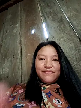 Snapshot of MuiNay chatting on 10-03-25, 11:28 MuiNay online show from 10-03-25, 11:28