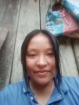 Snapshot of MuiNay chatting on 09-21-25, 10:53 MuiNay online show from 09-21-25, 10:53