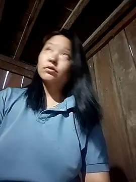 Snapshot of MuiNay chatting on 09-12-25, 10:53 MuiNay online show from 09-12-25, 10:53