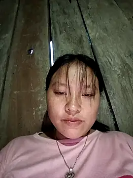 Snapshot of MuiNay chatting on 10-01-25, 10:52 MuiNay online show from 10-01-25, 10:52