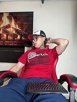 Snapshot of jordan_422 chatting on 02-06-26, 06:48 jordan 422 online show from 02-06-26, 06:48