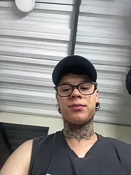 Snapshot of jordan_422 chatting on 02-01-26, 02:37 jordan 422 online show from 02-01-26, 02:37