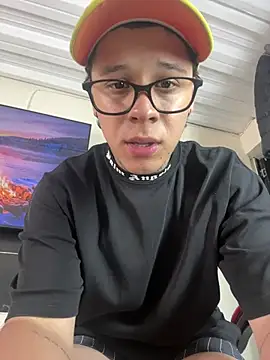 Snapshot of jordan_422 chatting on 02-11-26, 08:09 jordan 422 online show from 02-11-26, 08:09