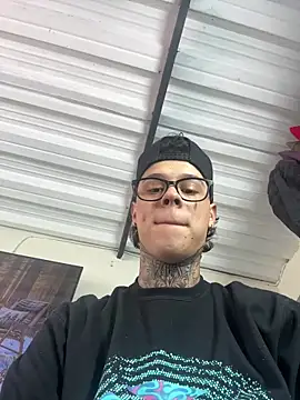 Snapshot of jordan_422 chatting on 02-04-26, 07:20 jordan 422 online show from 02-04-26, 07:20