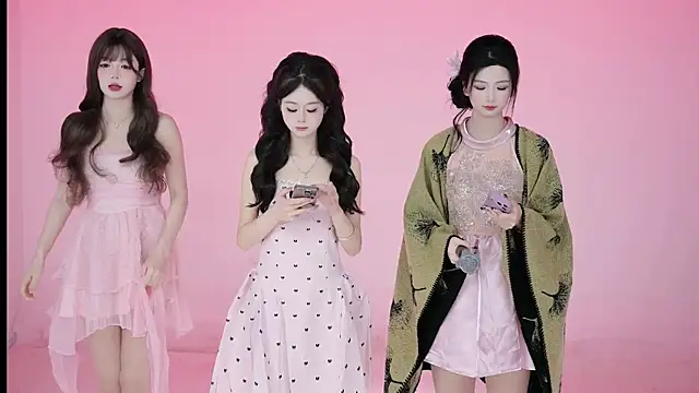 Hot-dance520 online show from 11-18-25, 02:16