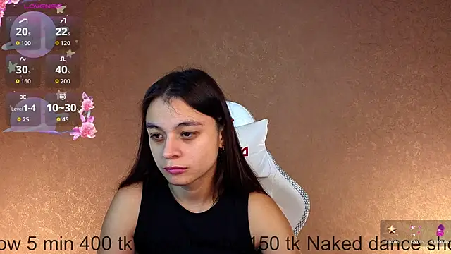 Snapshot of Leila_Hefner chatting on 10-09-25, 03:07 Leila Hefner online show from 10-09-25, 03:07