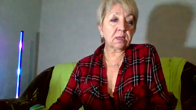 DianaQDream online show from 02-26-26, 03:34