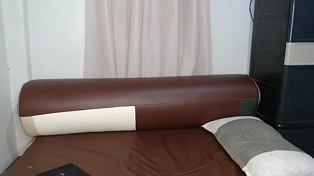 Snapshot of kiara_smieth chatting on 12-14-25, 11:49 kiara smieth online show from 12-14-25, 11:49