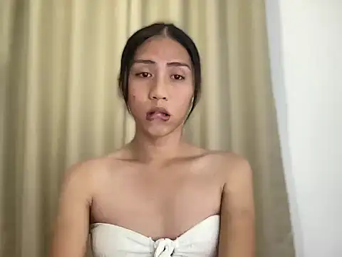 Snapshot of kiara_smieth chatting on 03-24-26, 02:50 kiara smieth online show from 03-24-26, 02:50