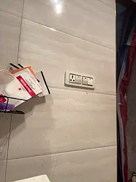 Snapshot of crhong666 chatting on 04-04-26, 12:28 crhong666 online show from 04-04-26, 12:28