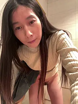 Snapshot of crhong666 chatting on 03-14-26, 12:49 crhong666 online show from 03-14-26, 12:49