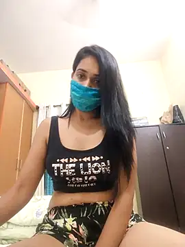 Snapshot of Curvyqueenz chatting on 10-03-25, 02:29 Curvyqueenz online show from 10-03-25, 02:29