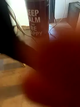 Snapshot of LesAmantsAE2 chatting on 10-15-25, 09:39 LesAmantsAE2 online show from 10-15-25, 09:39