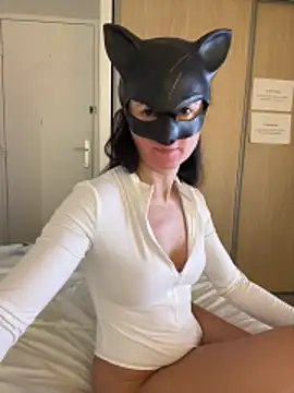 LesAmantsAE2 online show from 02-18-26, 10:01