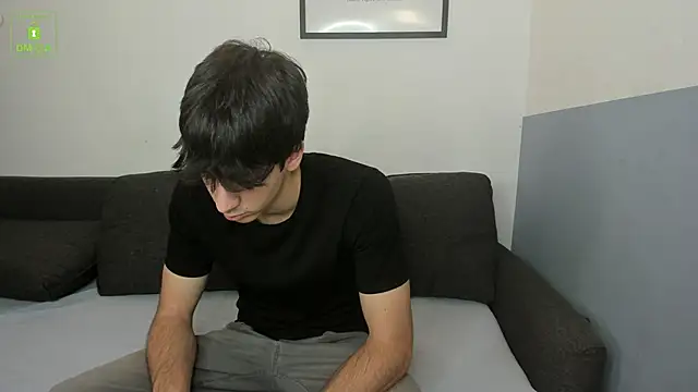 Snapshot of Quentin_Blake chatting on 12-02-25, 06:37 Quentin Blake online show from 12-02-25, 06:37