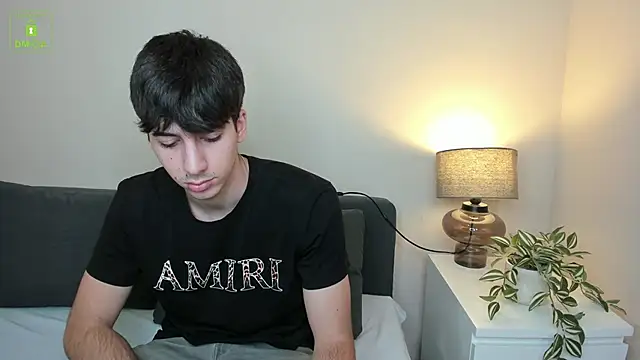 Snapshot of Quentin_Blake chatting on 11-08-25, 06:28 Quentin Blake online show from 11-08-25, 06:28