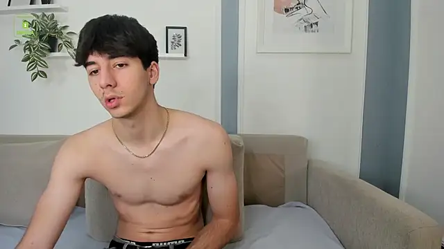 Snapshot of Quentin_Blake chatting on 11-13-25, 06:39 Quentin Blake online show from 11-13-25, 06:39