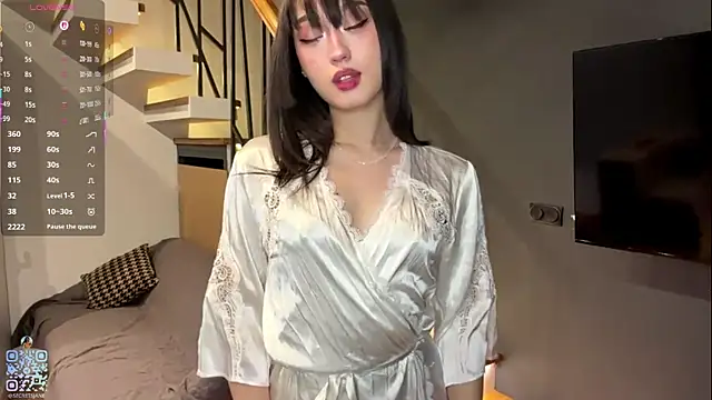 SweetSakuraJane online show from 05-12-26, 07:20