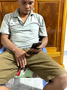 hotboy2x online show from 10-17-25, 01:53