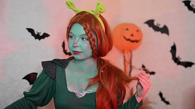 Stella Vanila online show from 10-27-25, 12:55