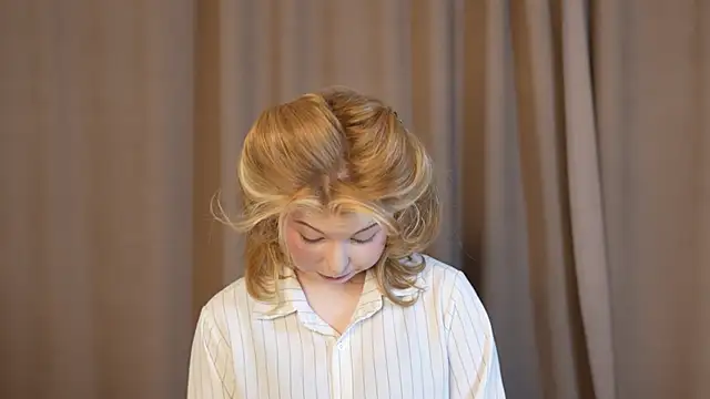 Stella Vanila online show from 10-08-25, 01:18