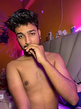 Snapshot of the_Shinchan@xh chatting on 11-28-25, 03:23 the Shinchanxh online show from 11-28-25, 03:23