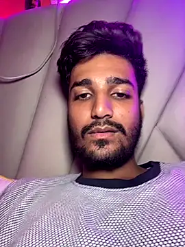 Snapshot of the_Shinchan@xh chatting on 10-21-25, 07:35 the Shinchanxh online show from 10-21-25, 07:35