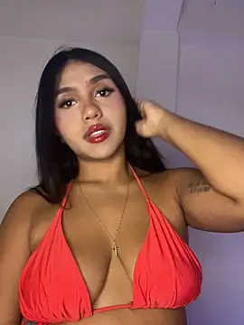 Michelle johnson  online show from 11-28-25, 07:03