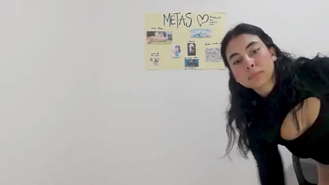 lily robertss  online show from 03-08-26, 03:21