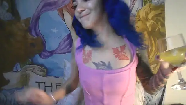 Snapshot of peetitefairy chatting on 02-27-26, 03:18 peetitefairy online show from 02-27-26, 03:18