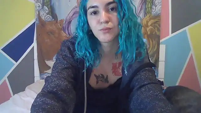 Snapshot of peetitefairy chatting on 09-25-25, 04:18 peetitefairy online show from 09-25-25, 04:18